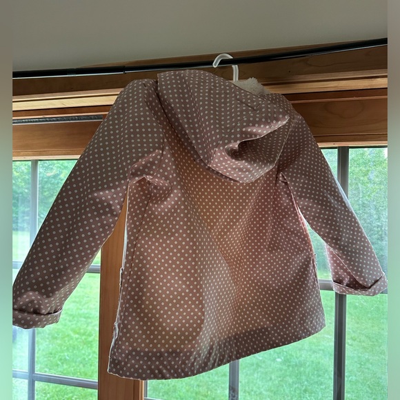 Girls size 7 raincoat - Picture 2 of 3